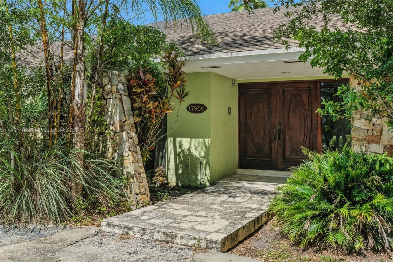 17900 SW 77th Ave, Palmetto Bay, FL 33157 Photo