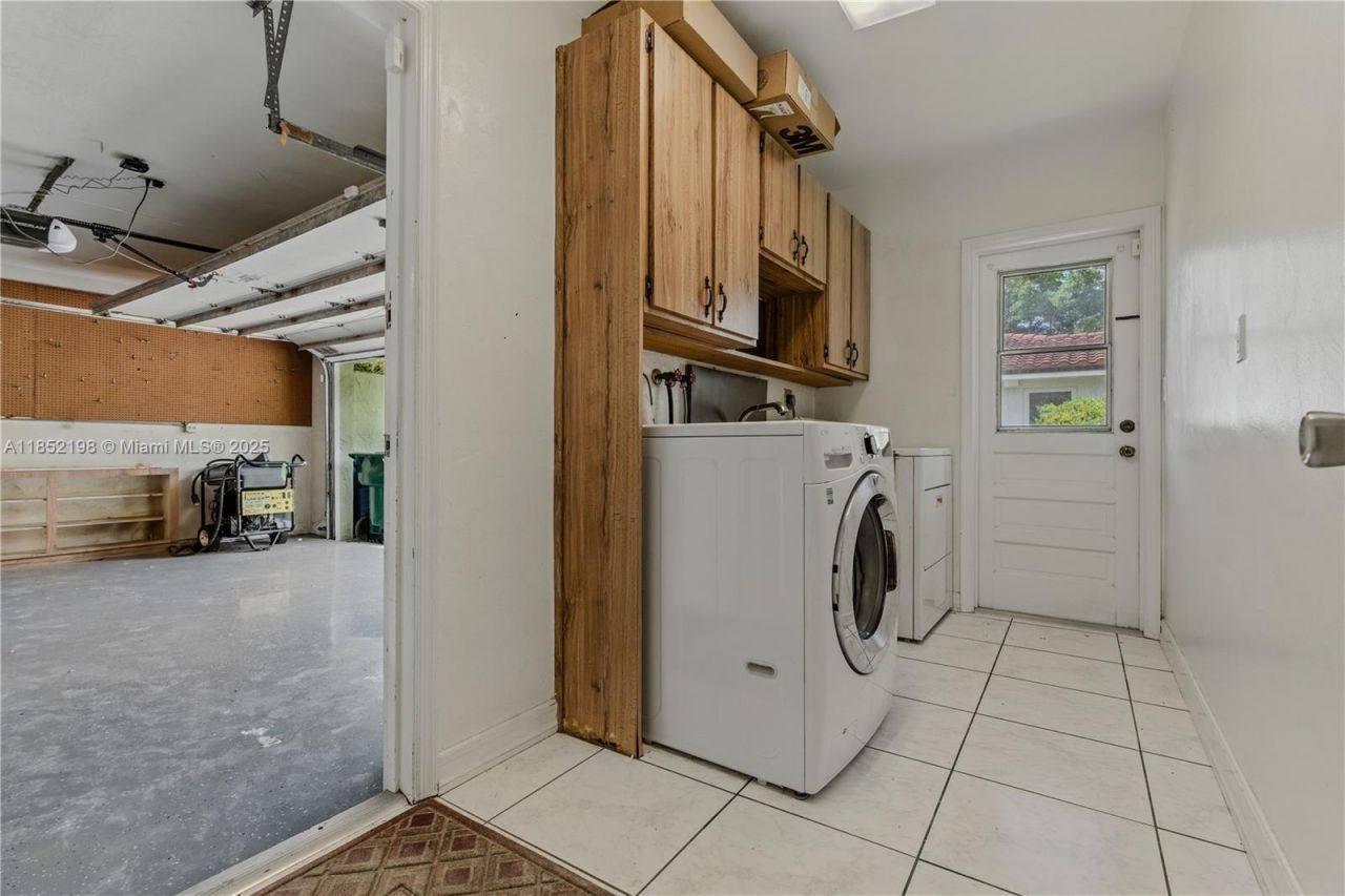 17900 SW 77th Ave, Palmetto Bay, FL 33157 Photo