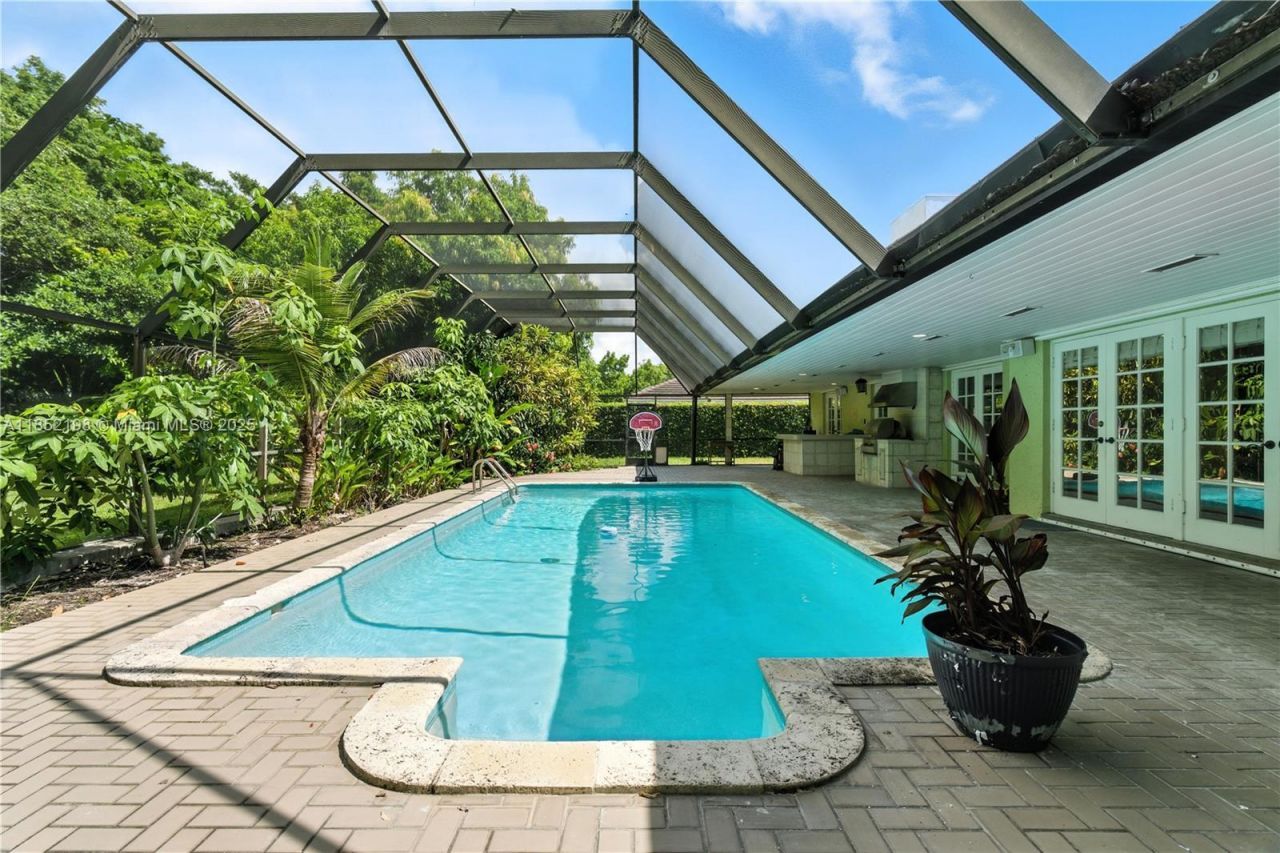 17900 SW 77th Ave, Palmetto Bay, FL 33157 Photo