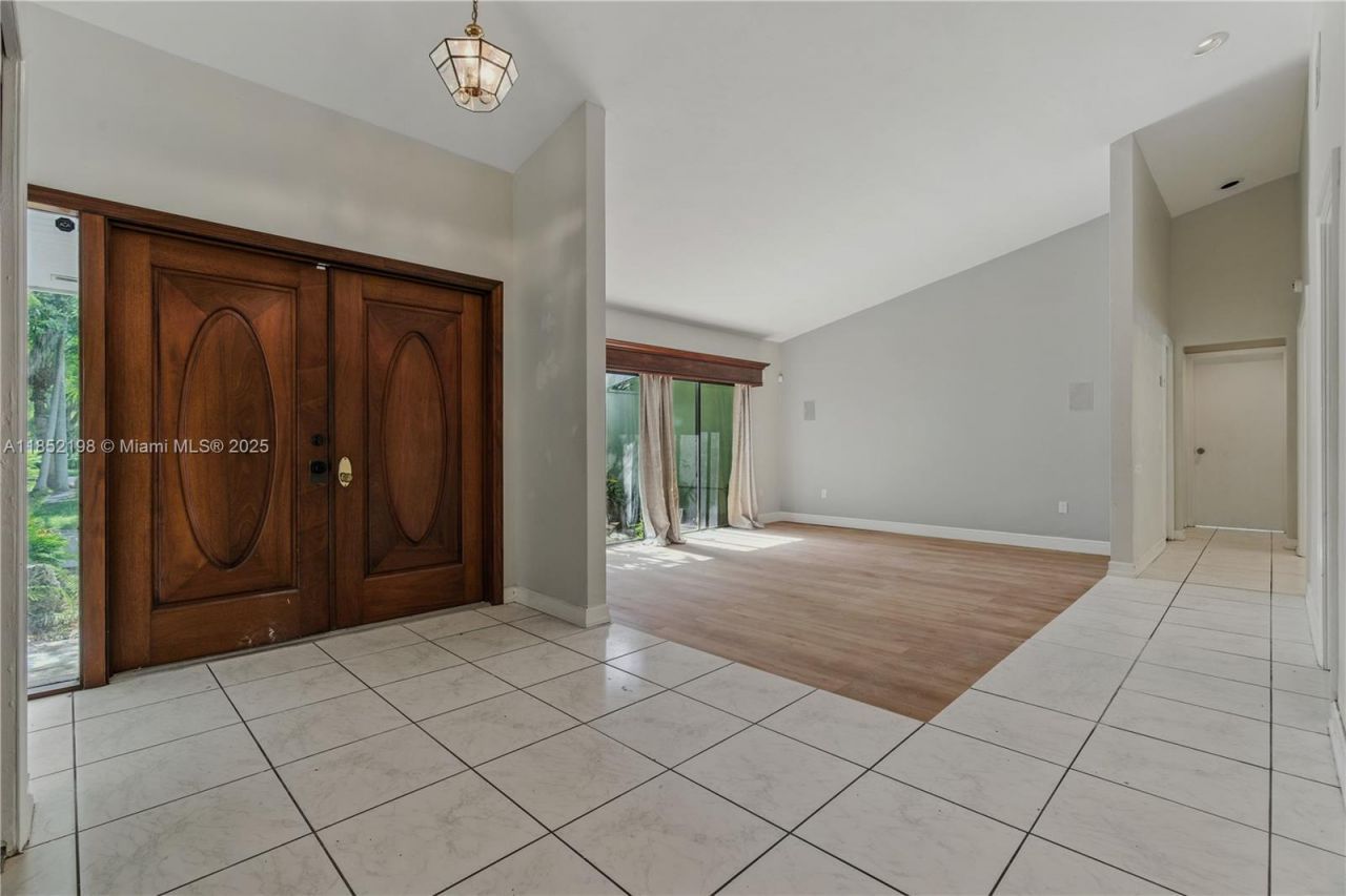 17900 SW 77th Ave, Palmetto Bay, FL 33157 Photo