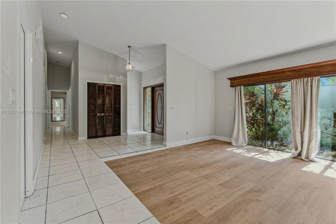 17900 SW 77th Ave, Palmetto Bay, FL 33157 Photo