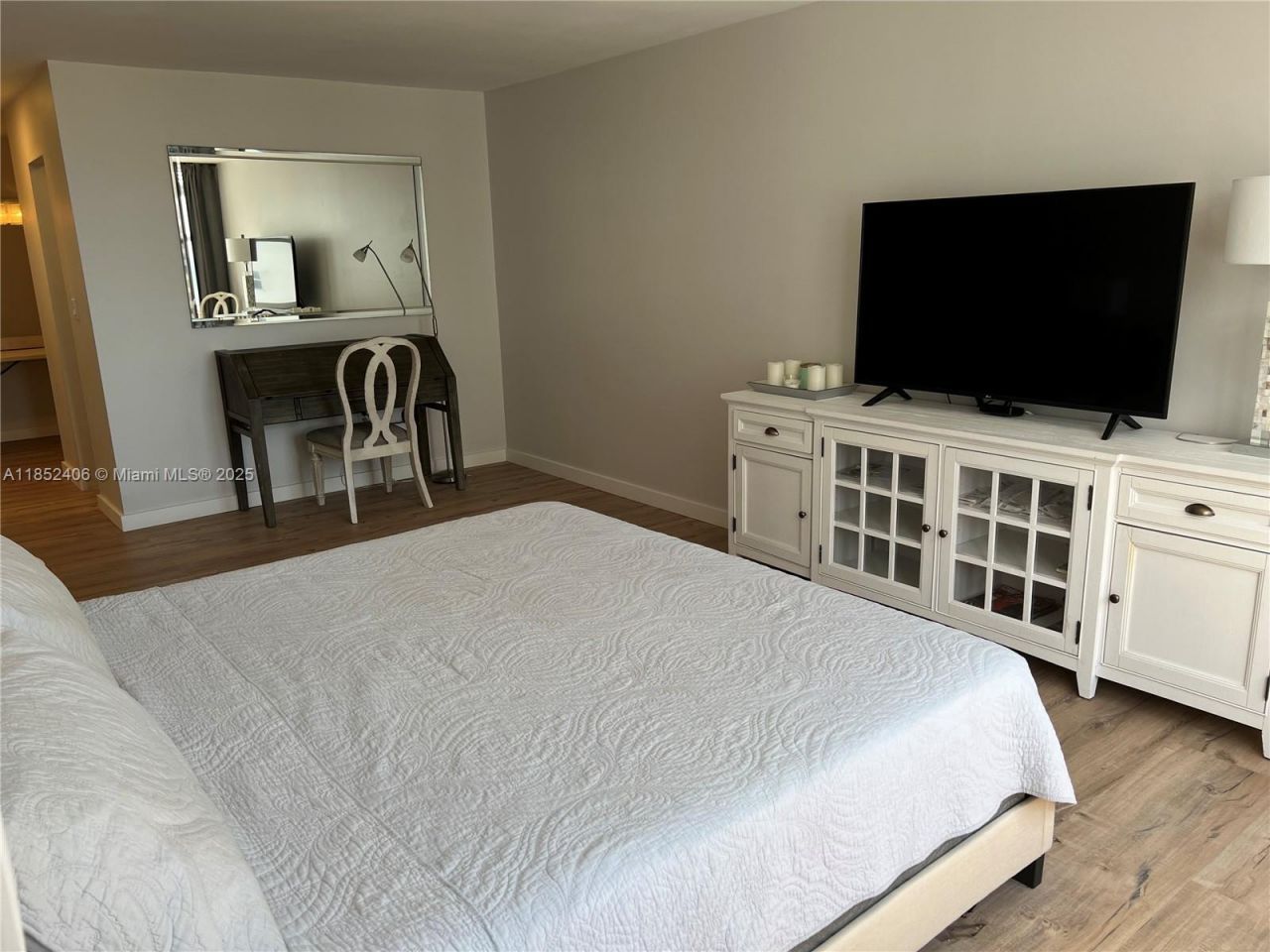 2751 S Ocean Dr, Unit 1406-S, Hollywood, FL 33019 Photo