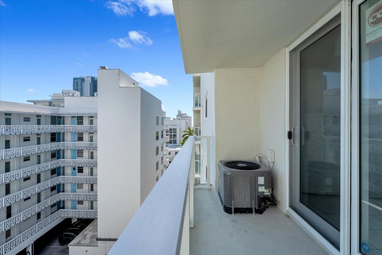 1750 James Ave, Unit 7L, Miami Beach, FL 33139 Photo