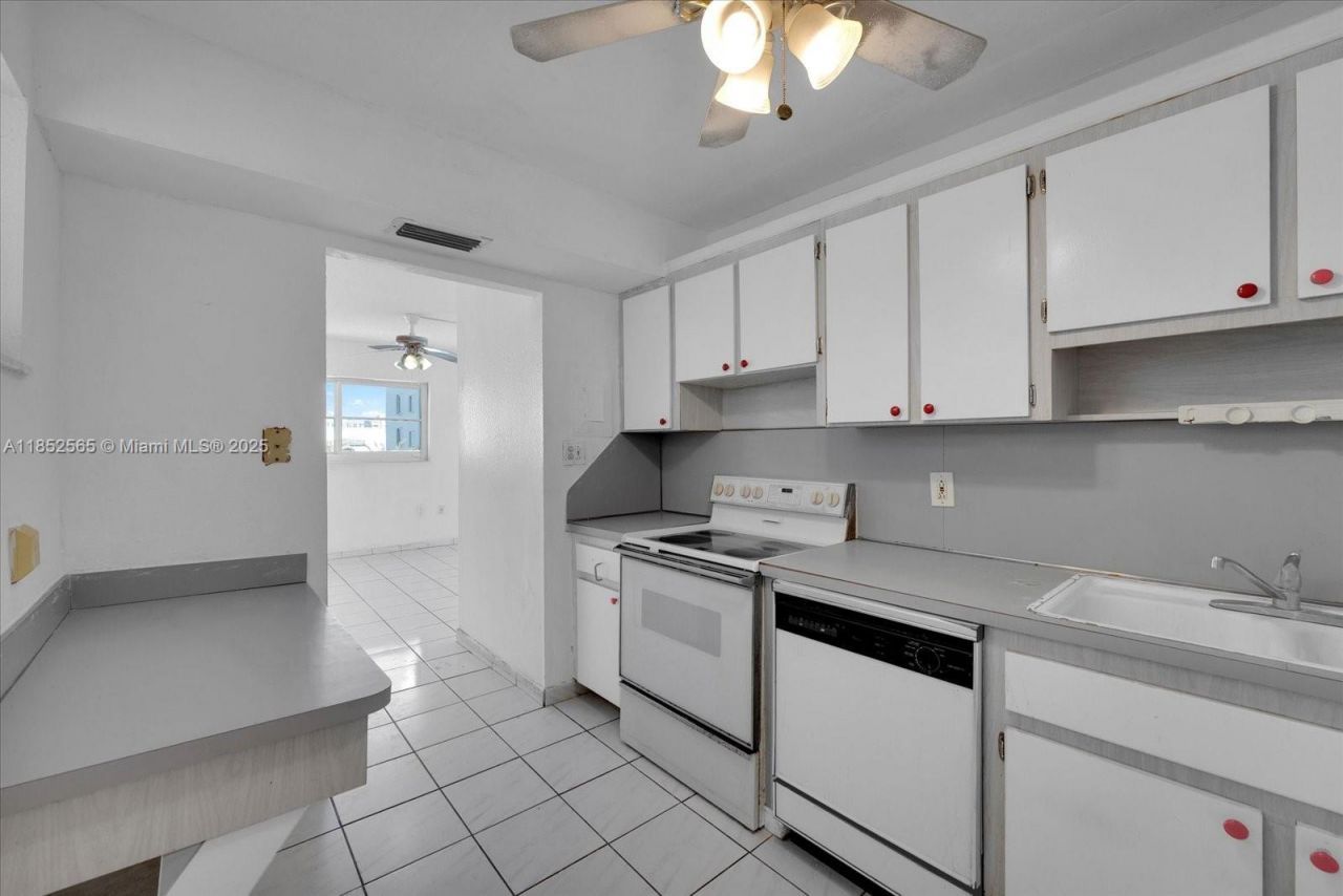 1750 James Ave, Unit 7L, Miami Beach, FL 33139 Photo