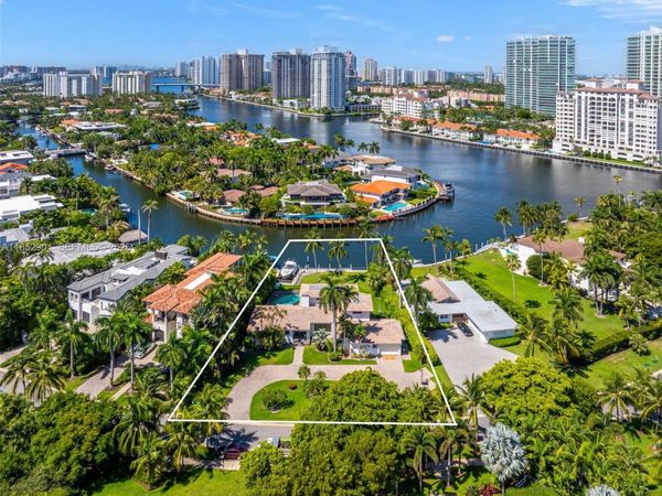 268 S Parkway, Golden Beach, FL 33160