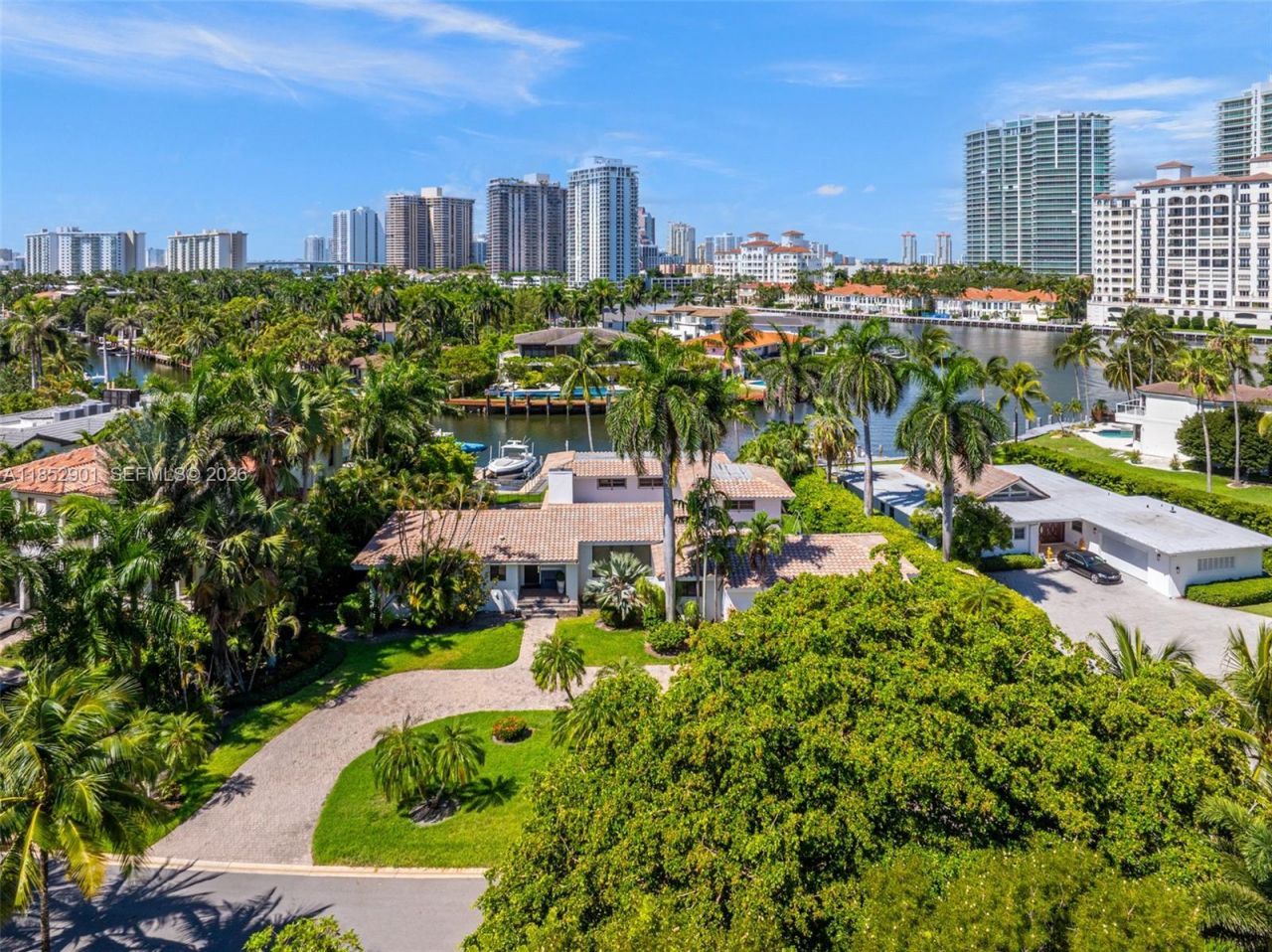 268 S Parkway, Golden Beach, FL 33160 Photo