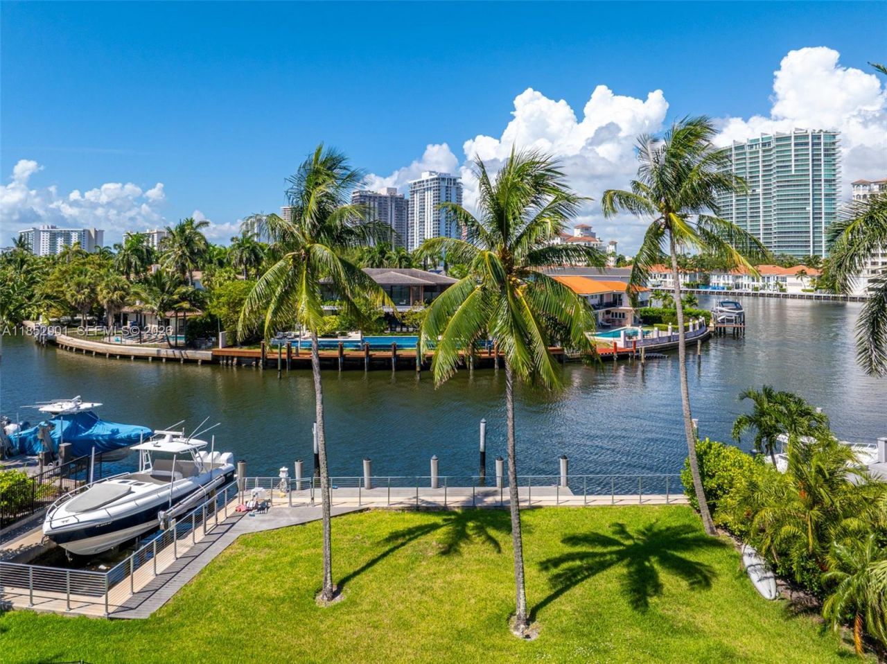 268 S Parkway, Golden Beach, FL 33160 Photo