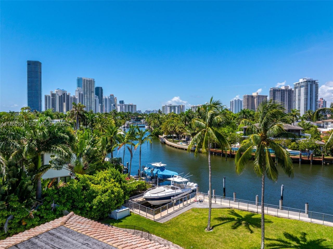 268 S Parkway, Golden Beach, FL 33160 Photo