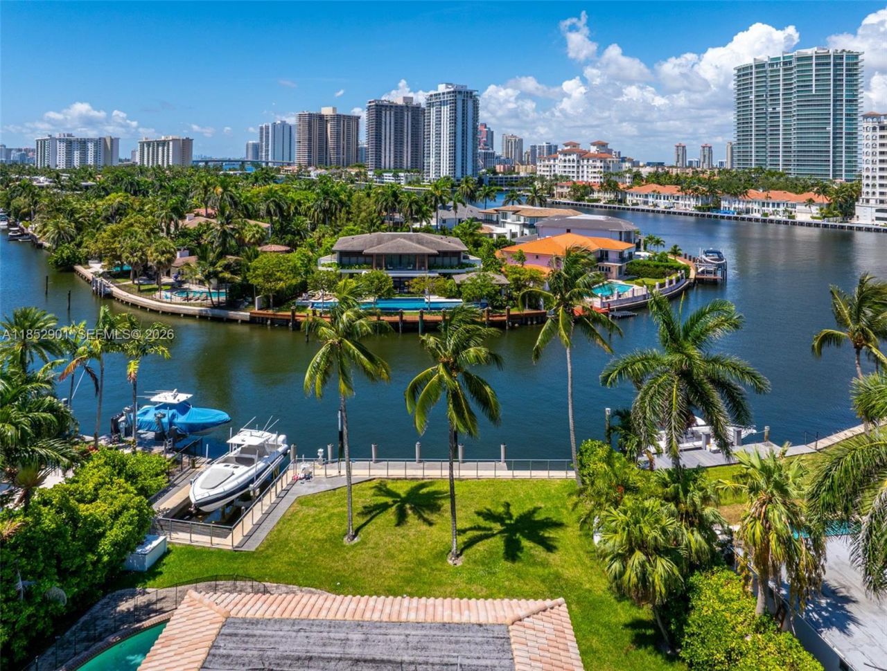 268 S Parkway, Golden Beach, FL 33160 Photo