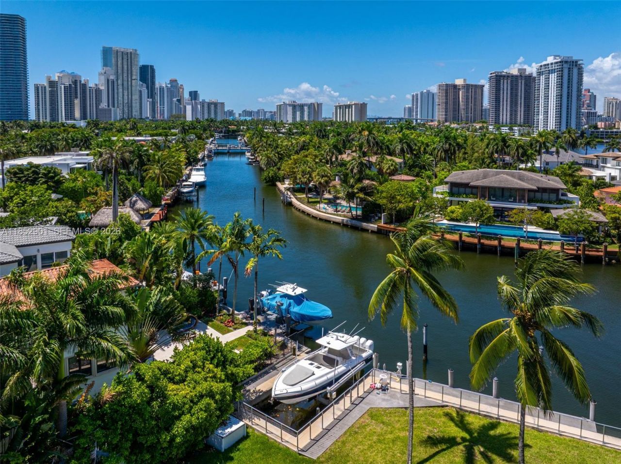 268 S Parkway, Golden Beach, FL 33160 Photo