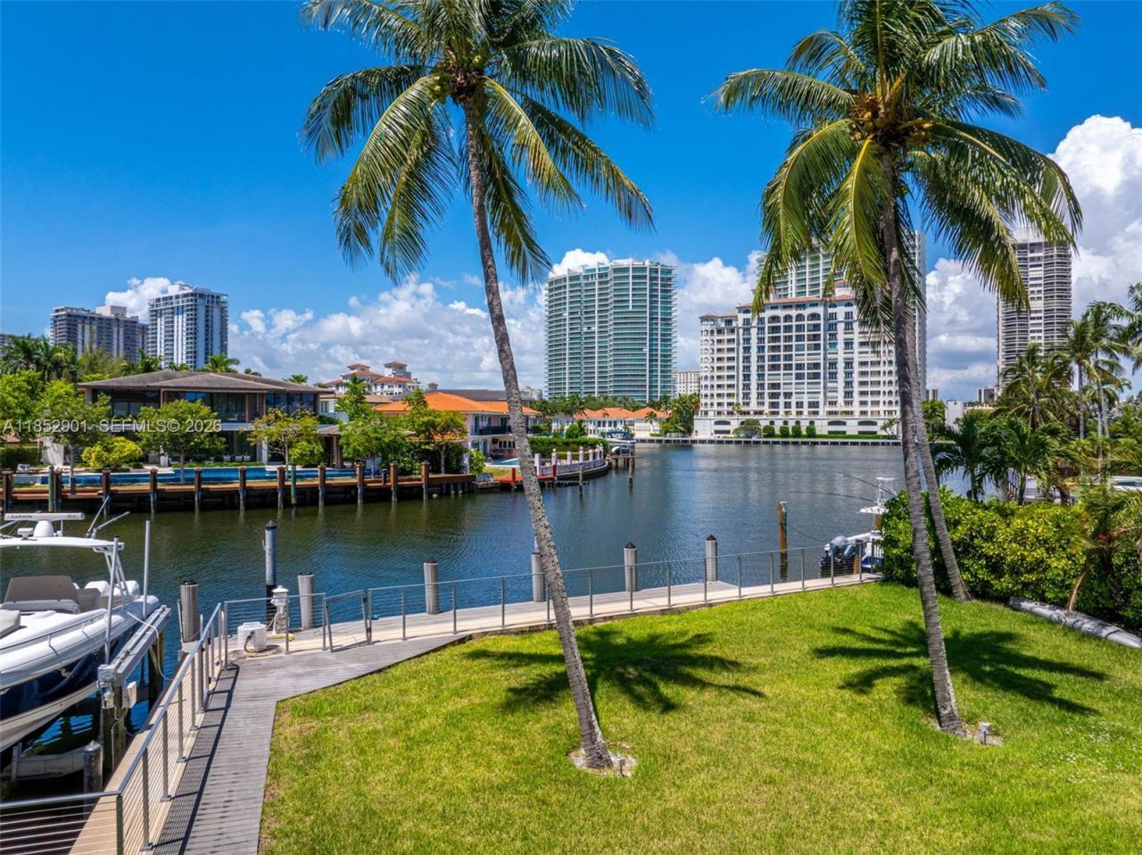 268 S Parkway, Golden Beach, FL 33160 Photo