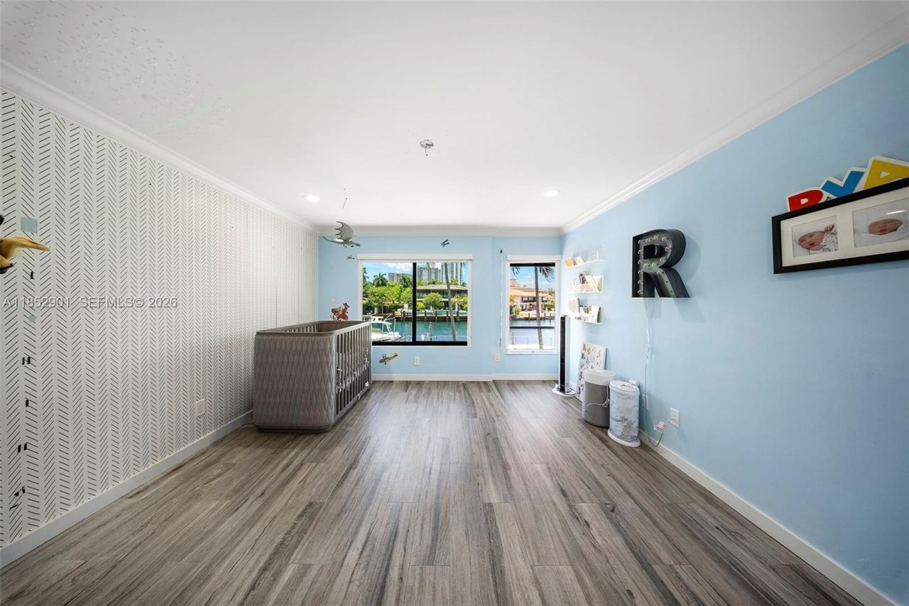 268 S Parkway, Golden Beach, FL 33160 Photo