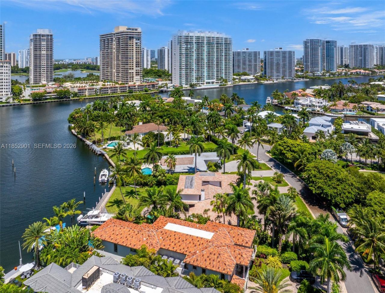 268 S Parkway, Golden Beach, FL 33160 Photo