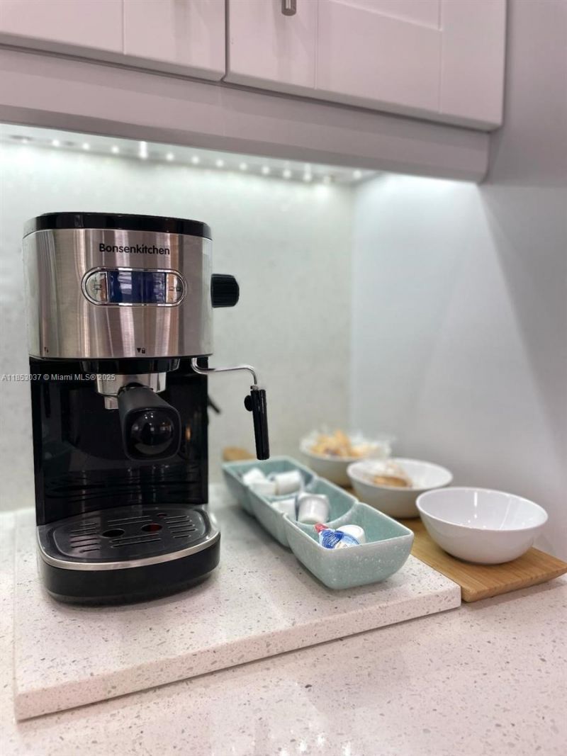 18336 NW 6th St, Pembroke Pines, FL 33029 Photo