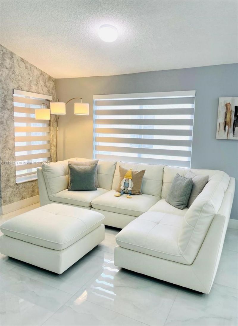 18336 NW 6th St, Pembroke Pines, FL 33029 Photo