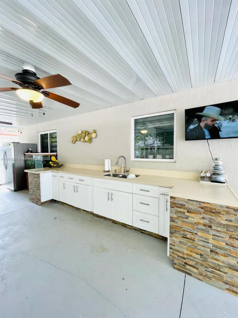 18336 NW 6th St, Pembroke Pines, FL 33029 Photo