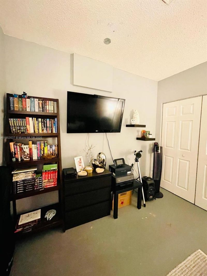 18336 NW 6th St, Pembroke Pines, FL 33029 Photo