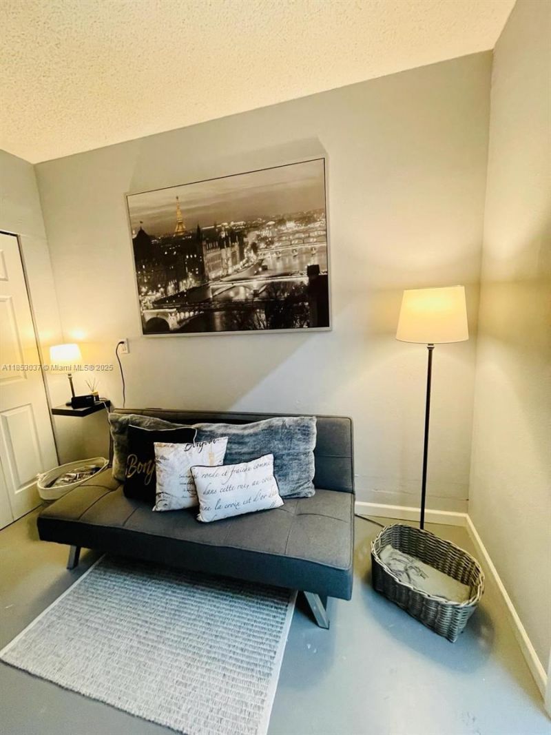 18336 NW 6th St, Pembroke Pines, FL 33029 Photo