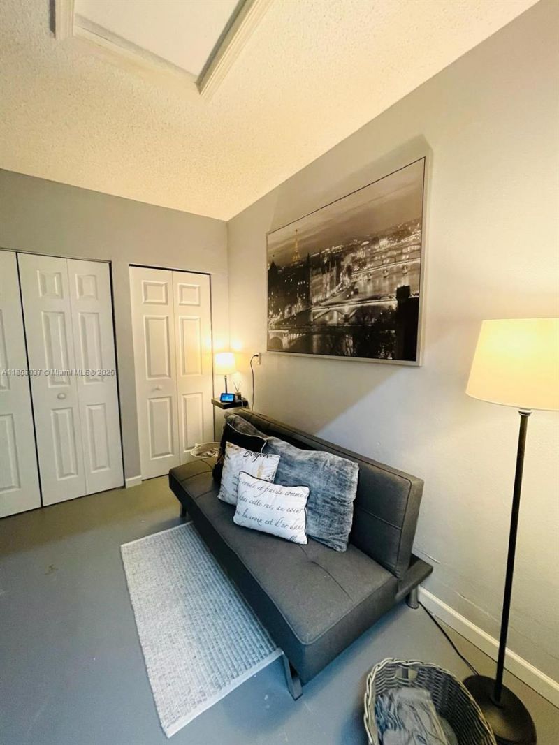 18336 NW 6th St, Pembroke Pines, FL 33029 Photo