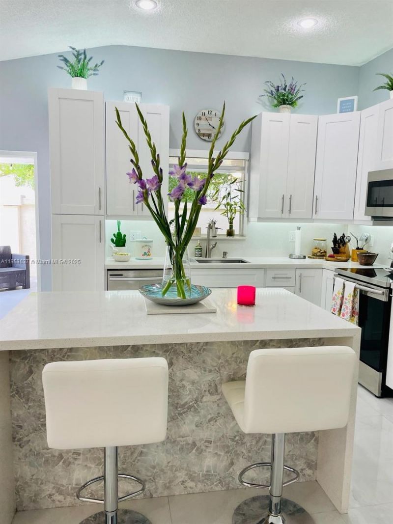 18336 NW 6th St, Pembroke Pines, FL 33029 Photo