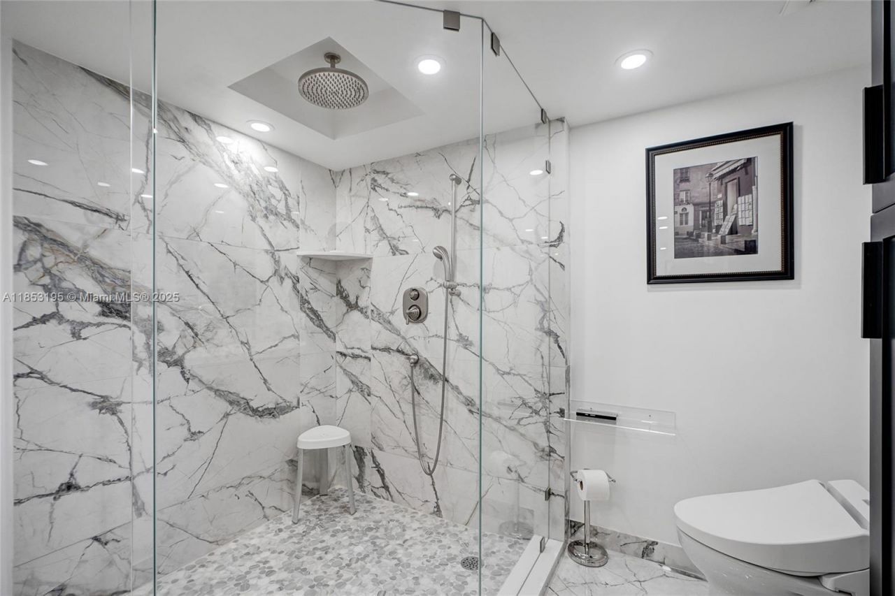 4000 Towerside Ter, Unit PH9, Miami, FL 33138 Photo