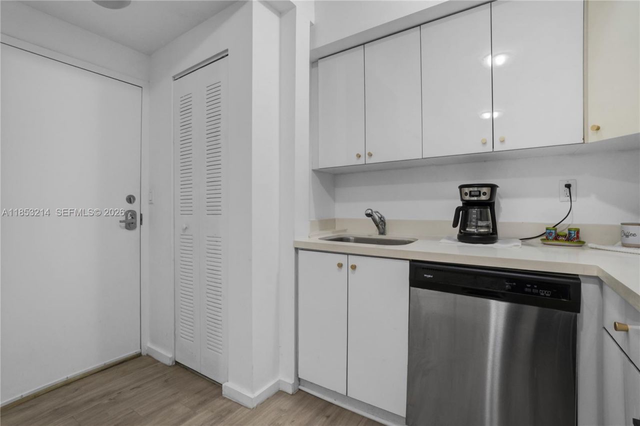 810 7th St, Unit 107, Miami Beach, FL 33139 Photo