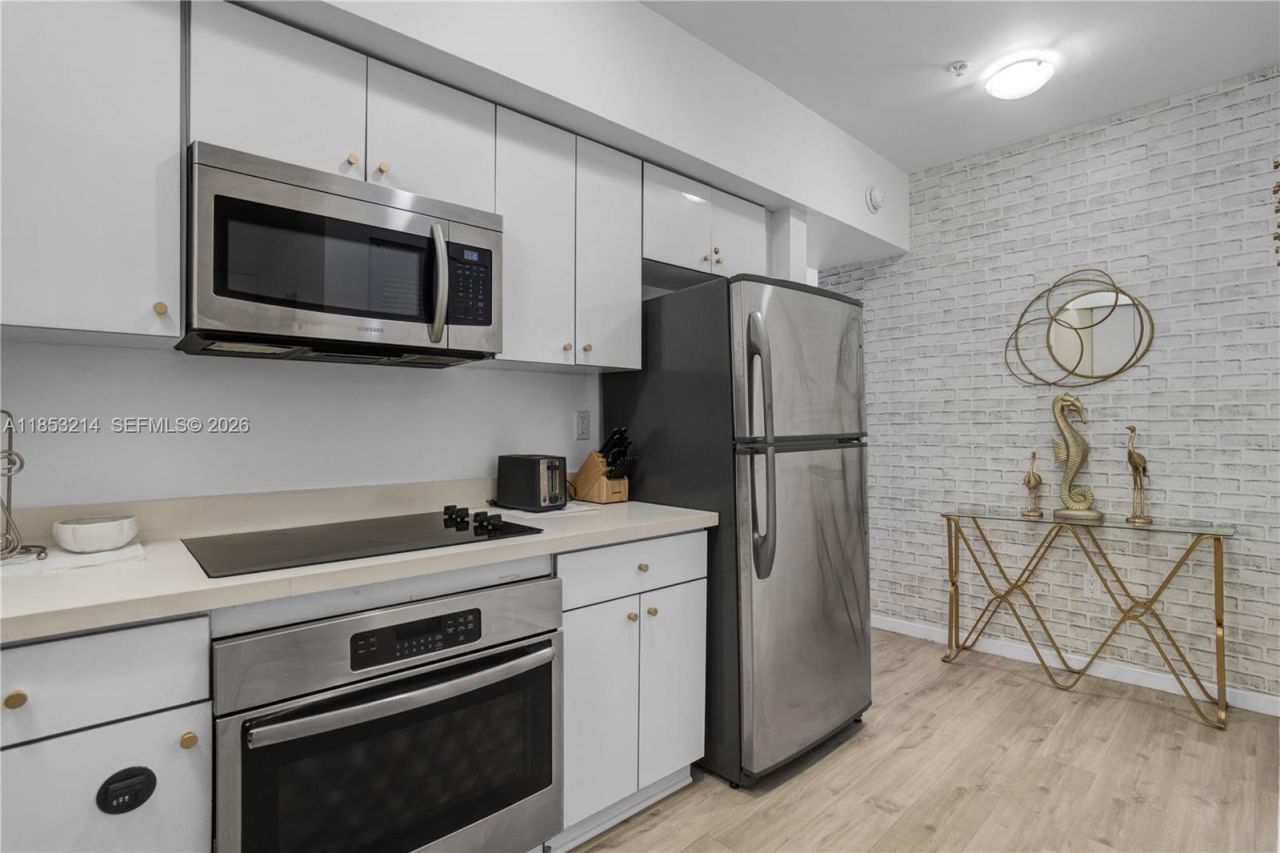 810 7th St, Unit 107, Miami Beach, FL 33139 Photo