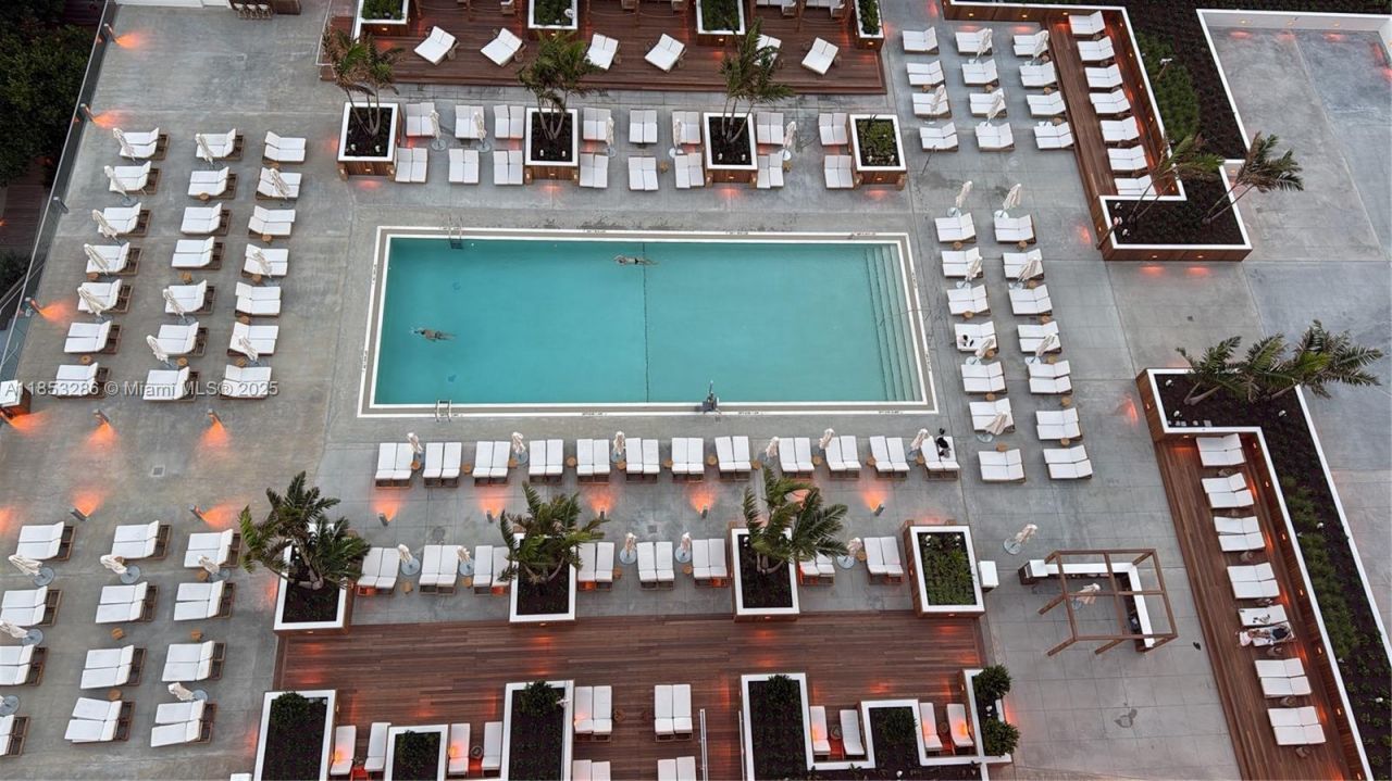 2301 Collins Ave, Unit 811, Miami Beach, FL 33139 Photo