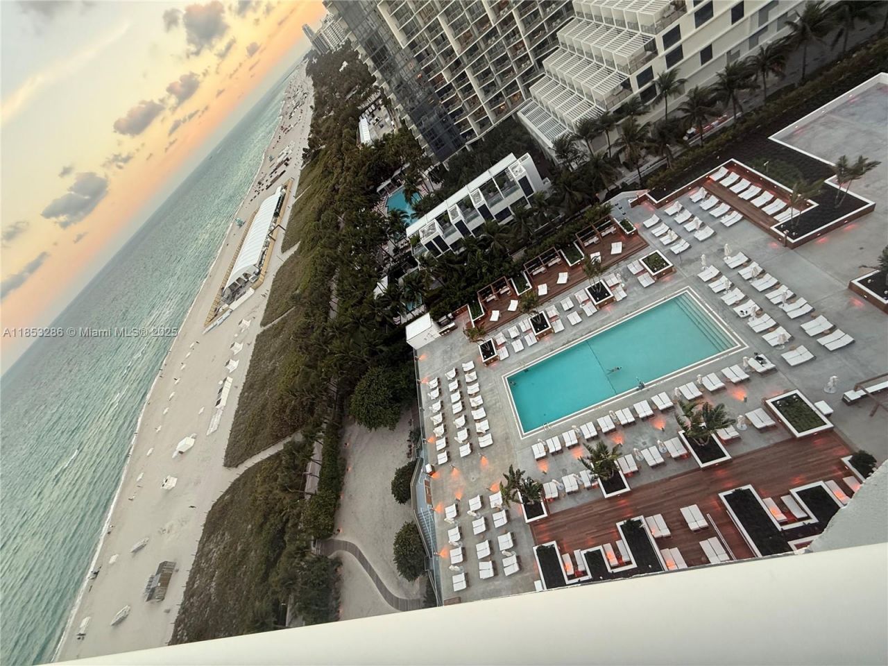 2301 Collins Ave, Unit 811, Miami Beach, FL 33139 Photo