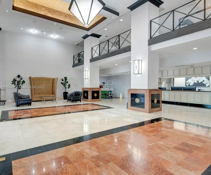 555 NE 15th St, Unit 32D, Miami, FL 33132 Photo