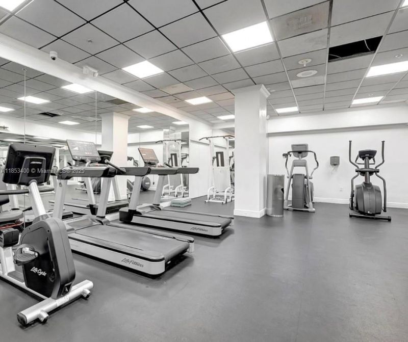 555 NE 15th St, Unit 32D, Miami, FL 33132 Photo