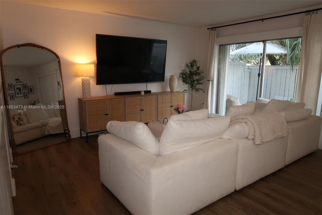 4530 SW 68th Ct Cir, Unit 35-6, Miami, FL 33155 Photo