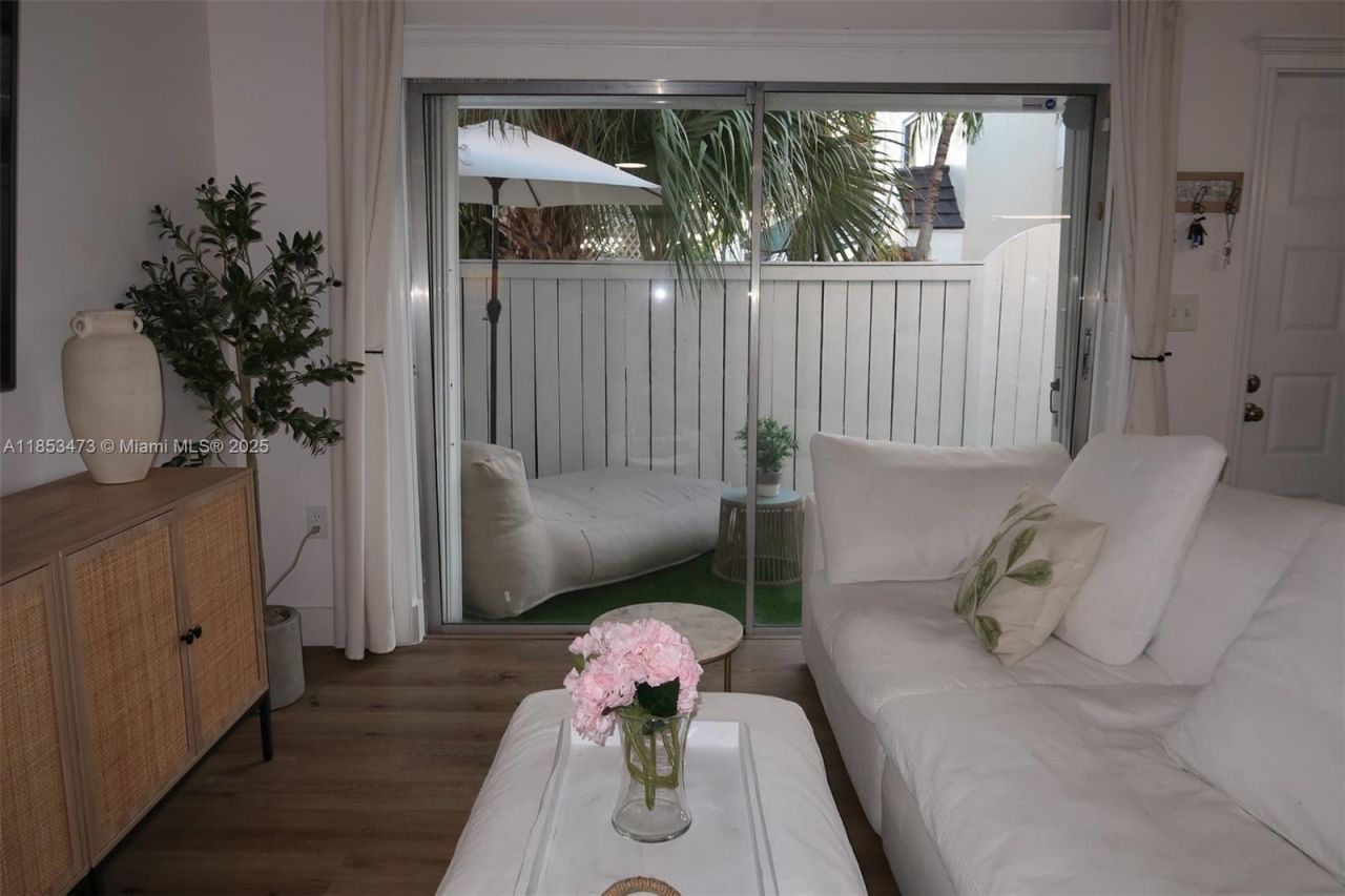 4530 SW 68th Ct Cir, Unit 35-6, Miami, FL 33155 Photo