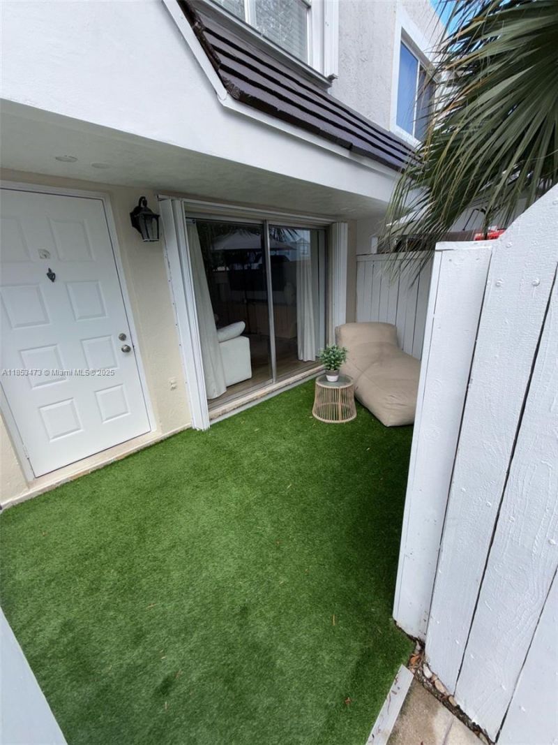 4530 SW 68th Ct Cir, Unit 35-6, Miami, FL 33155 Photo