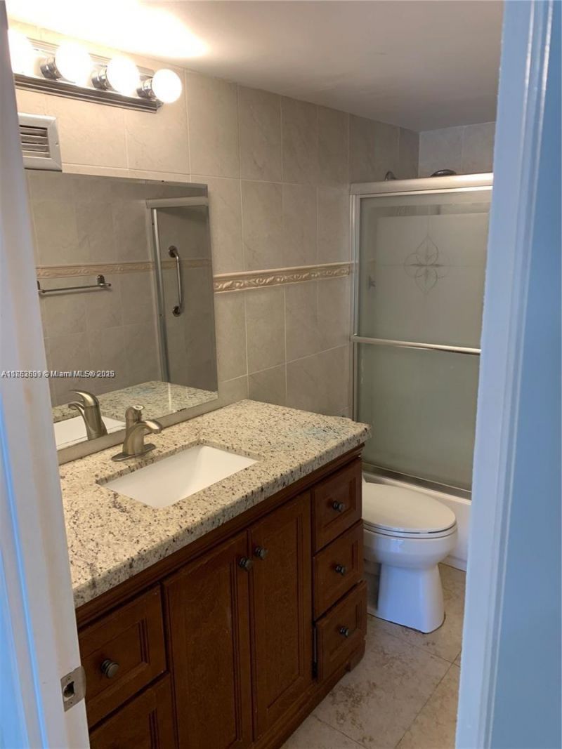 9800 W Bay Harbor Dr, Unit 206, Bay Harbor Islands, FL 33154 Photo