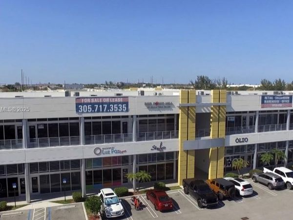 10887 NW 17th St, Unit 204, Sweetwater, FL 33172