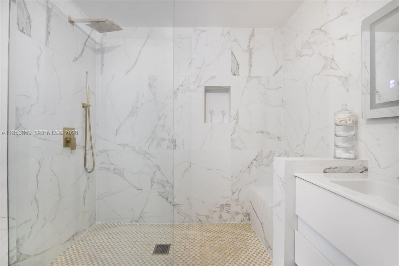 528 Sevilla Ave, Coral Gables, FL 33134 Photo