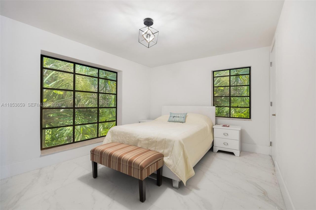 528 Sevilla Ave, Coral Gables, FL 33134 Photo