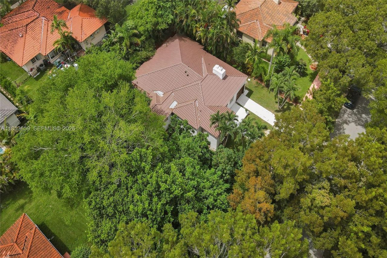 528 Sevilla Ave, Coral Gables, FL 33134 Photo