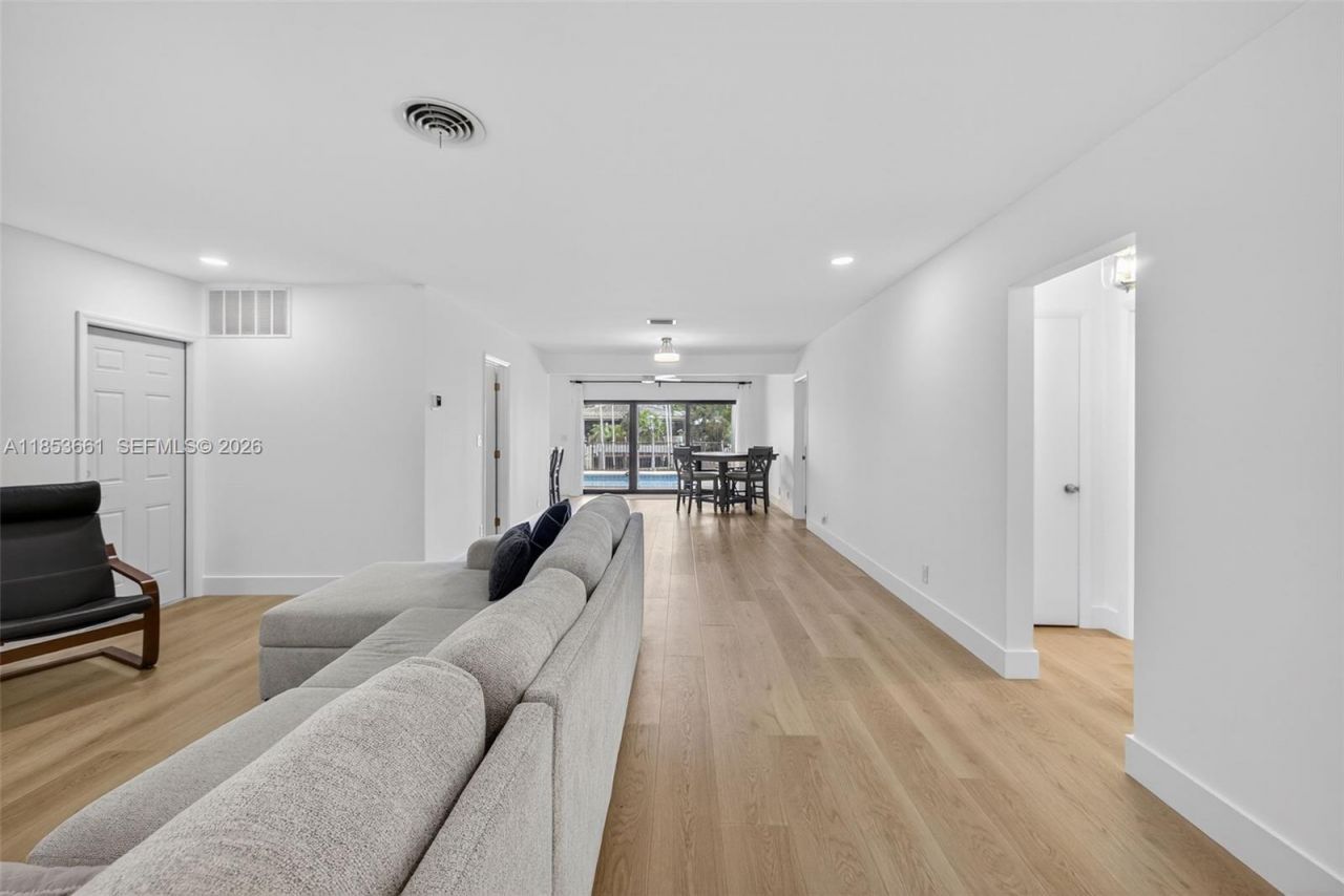 2481 SE 15th St, Pompano Beach, FL 33062 Photo