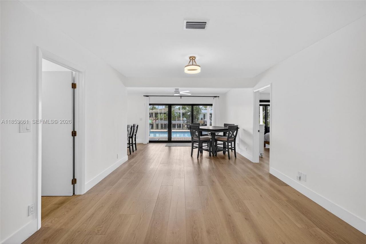 2481 SE 15th St, Pompano Beach, FL 33062 Photo