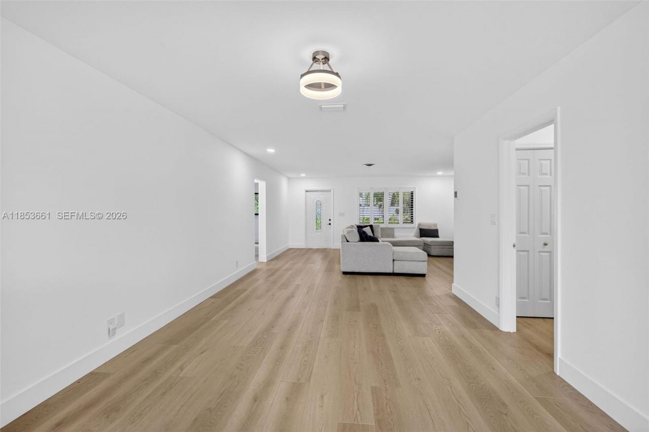 2481 SE 15th St, Pompano Beach, FL 33062 Photo