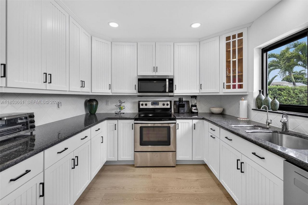 2481 SE 15th St, Pompano Beach, FL 33062 Photo