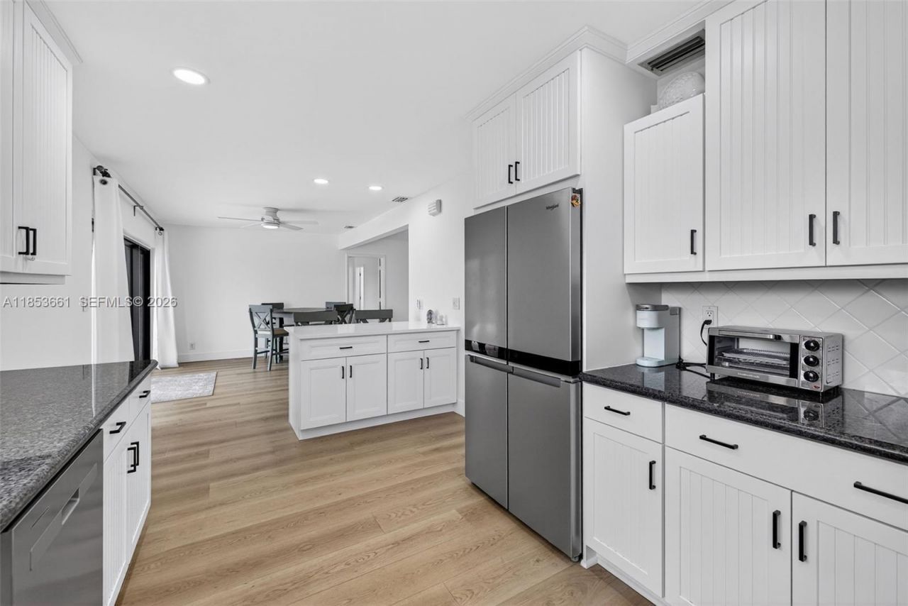 2481 SE 15th St, Pompano Beach, FL 33062 Photo