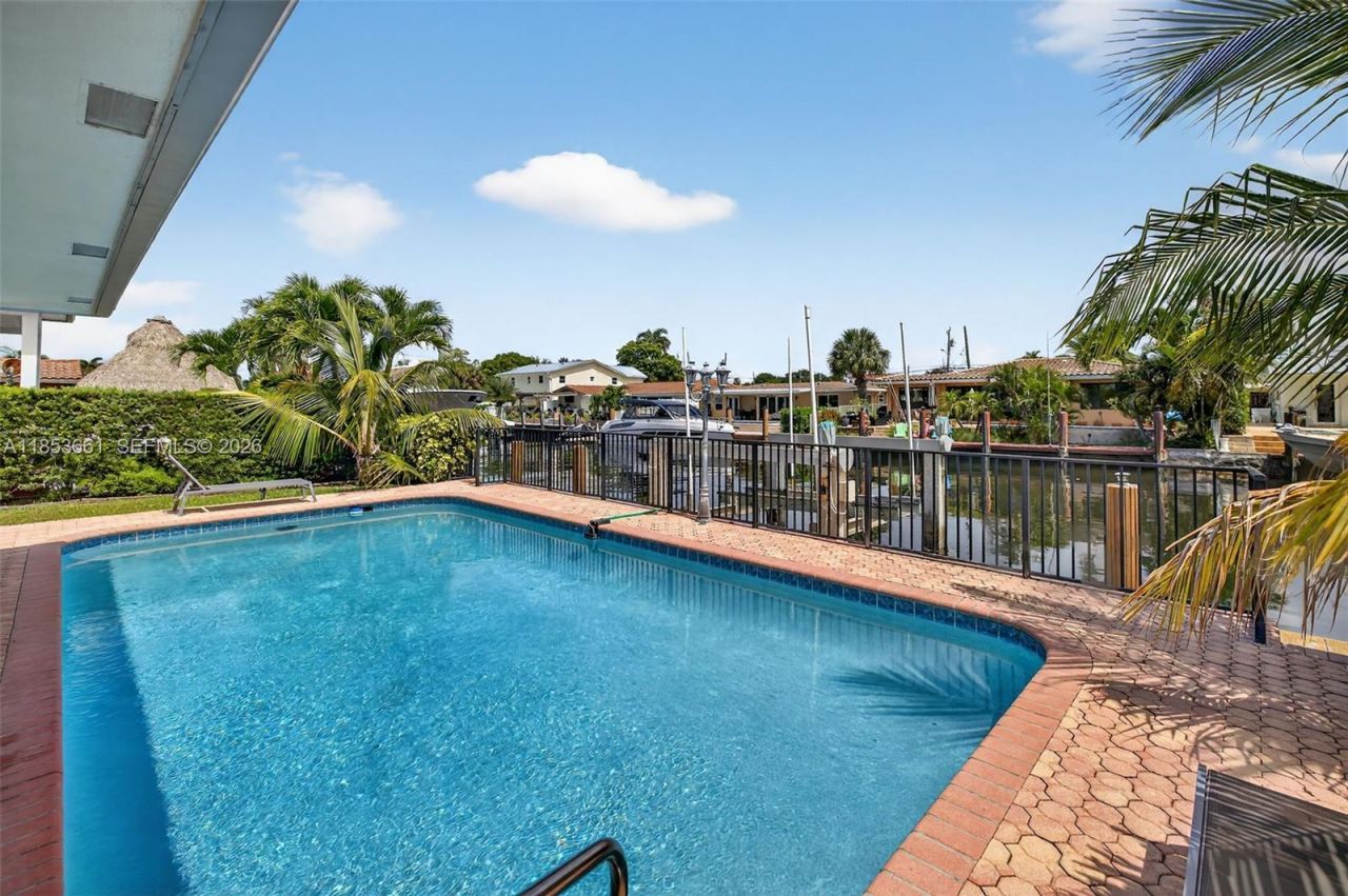 2481 SE 15th St, Pompano Beach, FL 33062 Photo