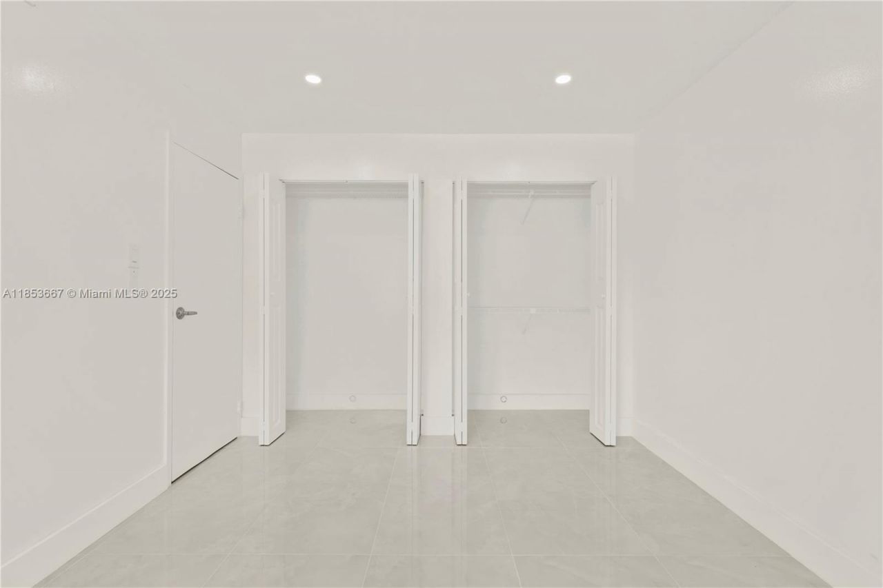 8320 Sands Point Blvd, Unit M107, Tamarac, FL 33321 Photo