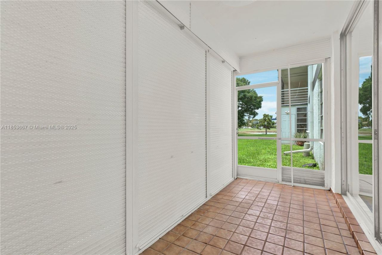 8320 Sands Point Blvd, Unit M107, Tamarac, FL 33321 Photo