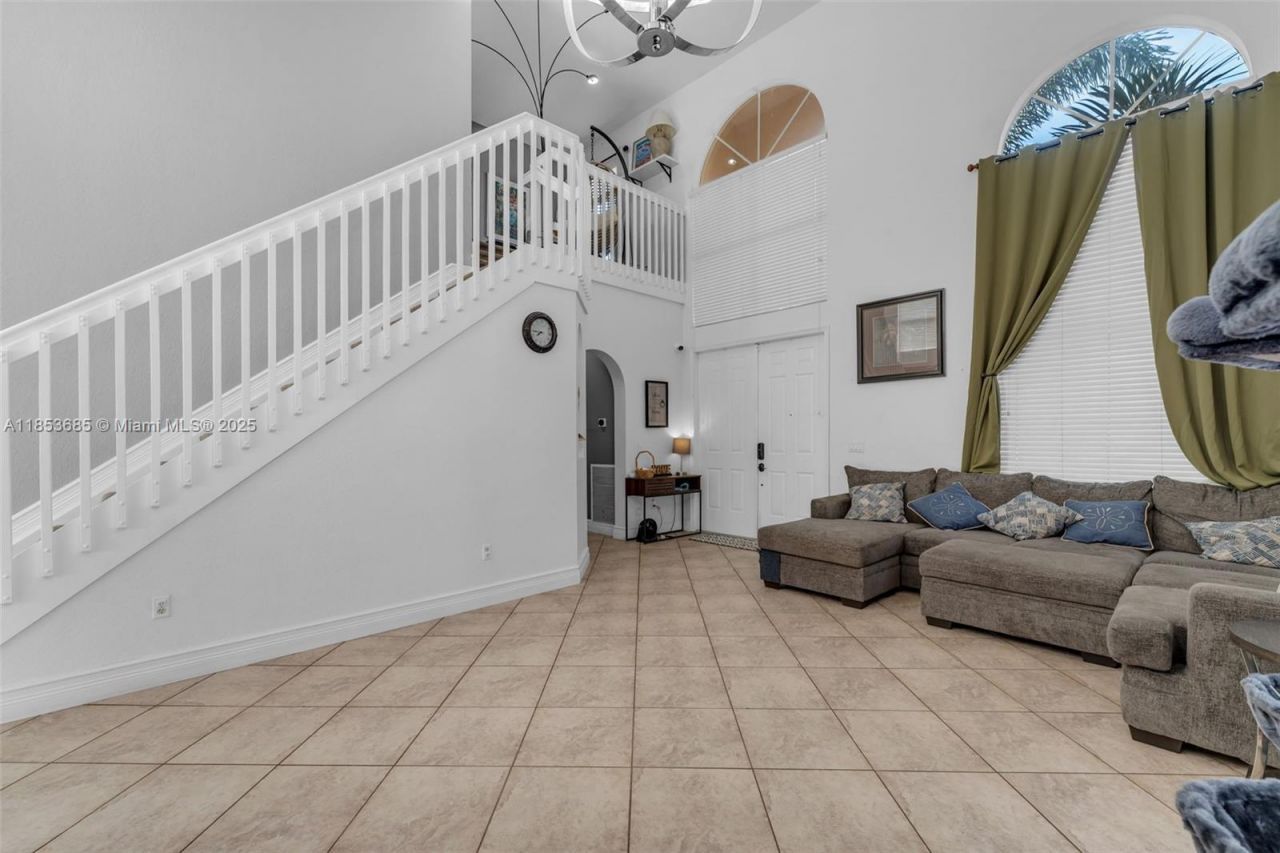 1755 NE 37th Ave, Homestead, FL 33033 Photo