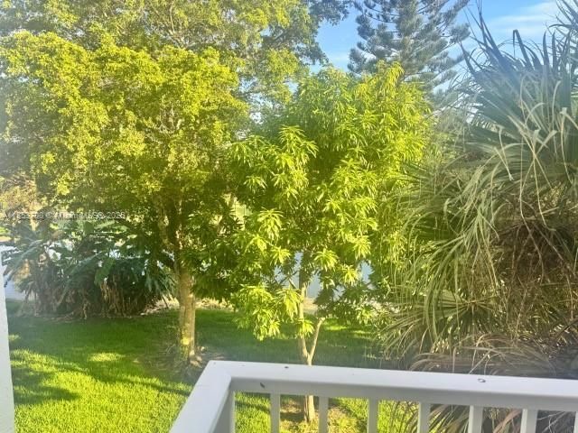 4270 NW 40th St, Unit 306, Lauderdale Lakes, FL 33319 Photo