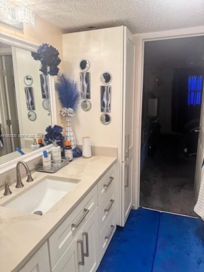 4270 NW 40th St, Unit 306, Lauderdale Lakes, FL 33319 Photo